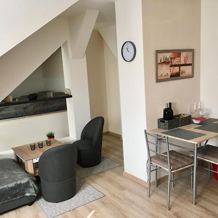 Sebastian Apartments Тршебонь Екстер'єр фото