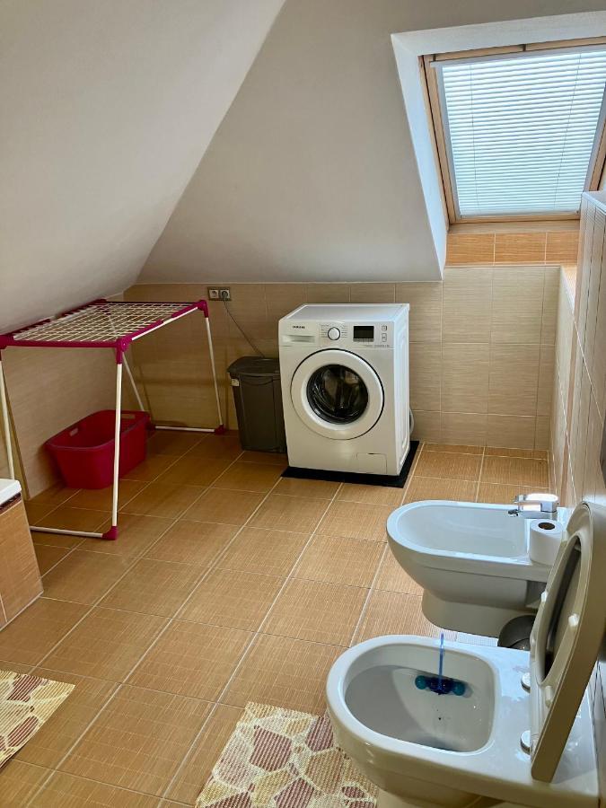Sebastian Apartments Тршебонь Екстер'єр фото